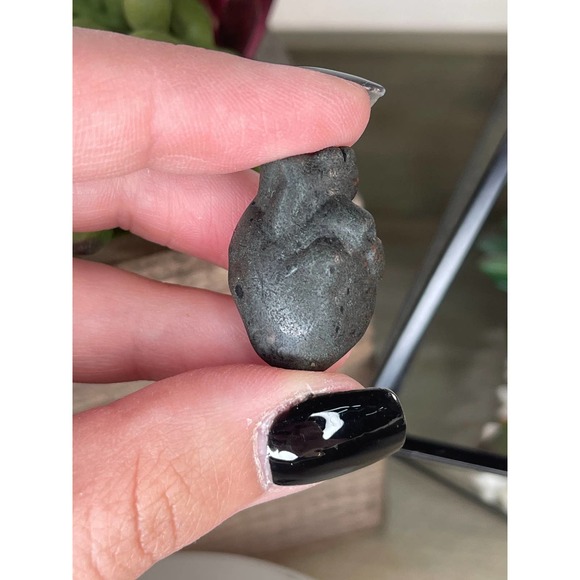 Mini Anatomical Heart Carving Crystal - Picture 4 of 10